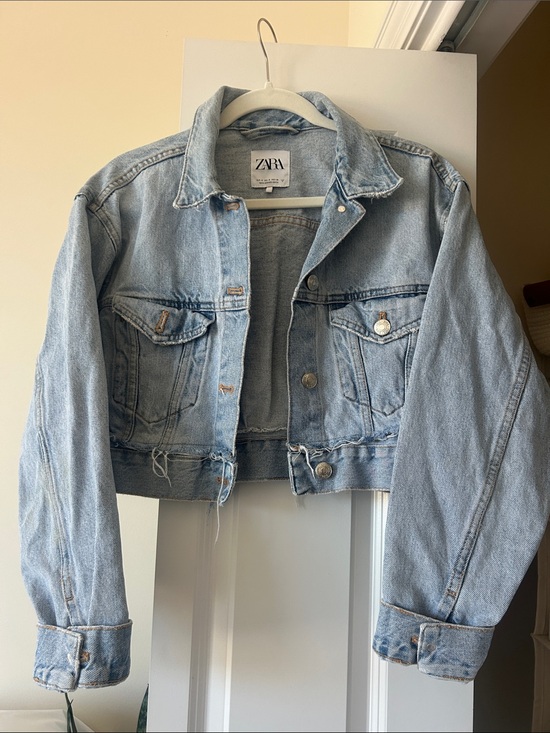 Zara Jackets & Blazers - ZARA Faded Light Blue Cropped Denim Jacket
